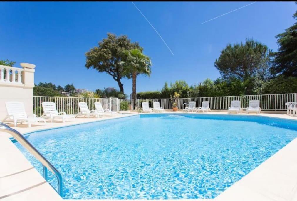 Residence De Luxe Sun Paradis, Studio Terrasse, Vue Mer Piscine 戛纳 外观 照片