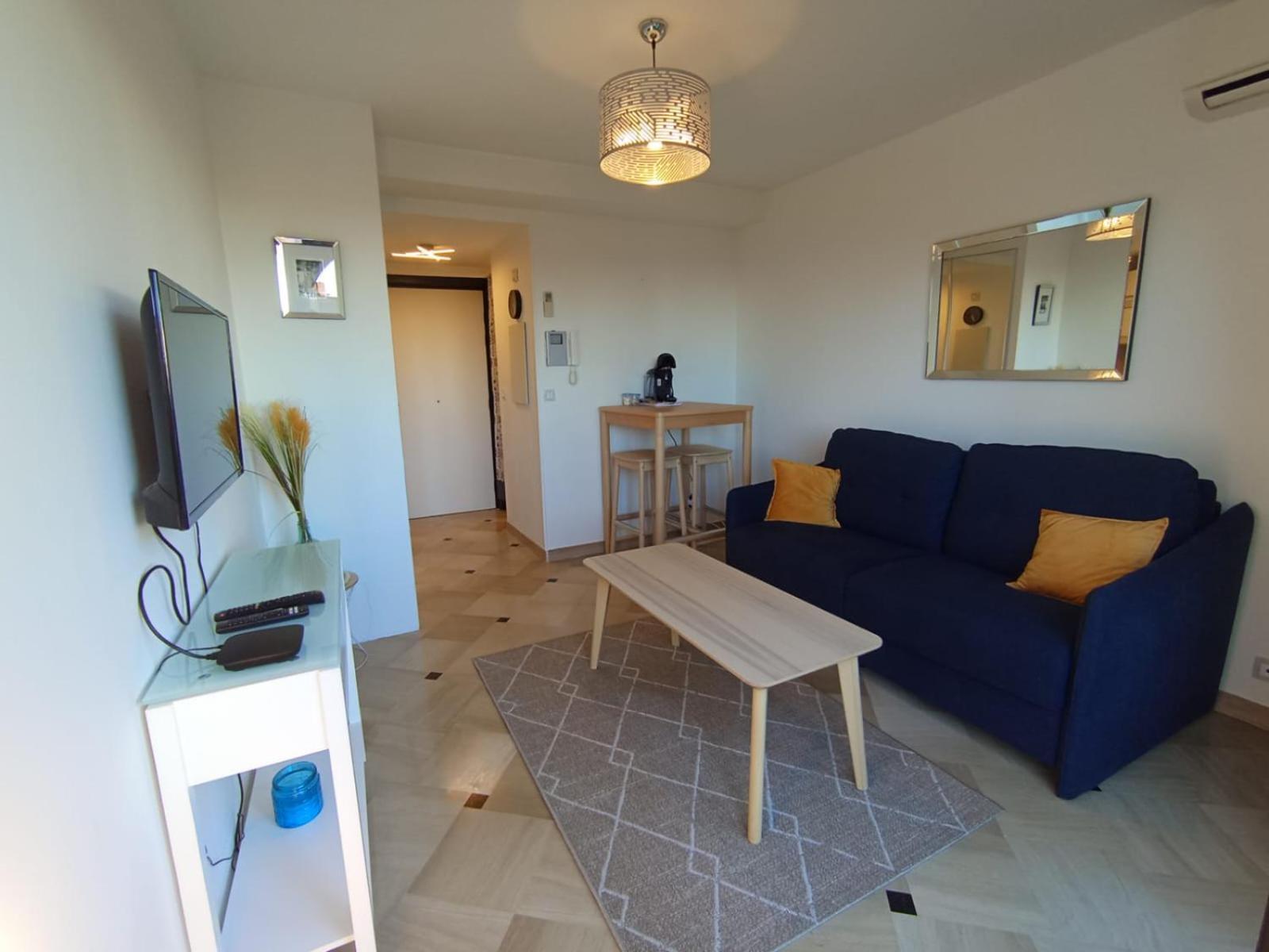 Residence De Luxe Sun Paradis, Studio Terrasse, Vue Mer Piscine 戛纳 外观 照片